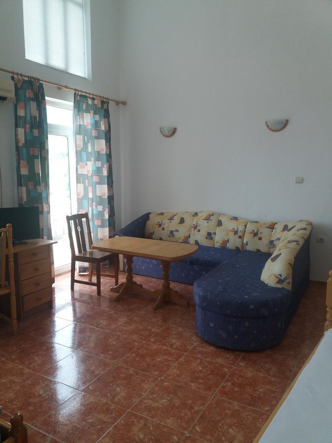Family Hotel Casablanca Green Varna Exterior foto